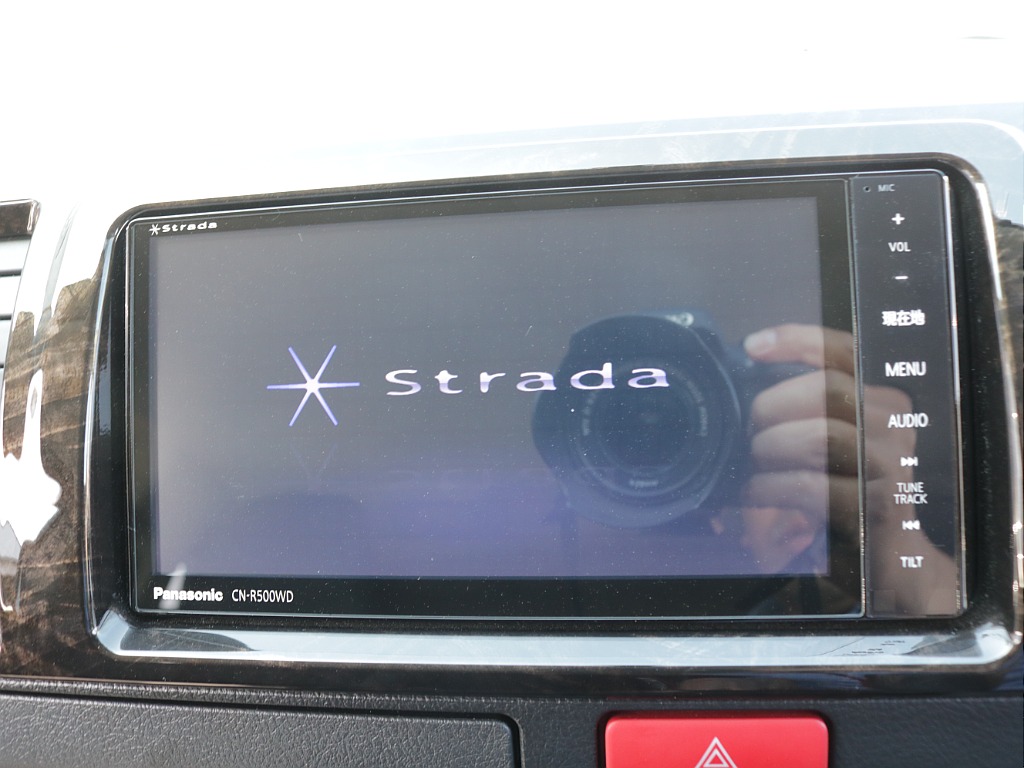 パナソニック７インチＳＤナビ装着済み！！