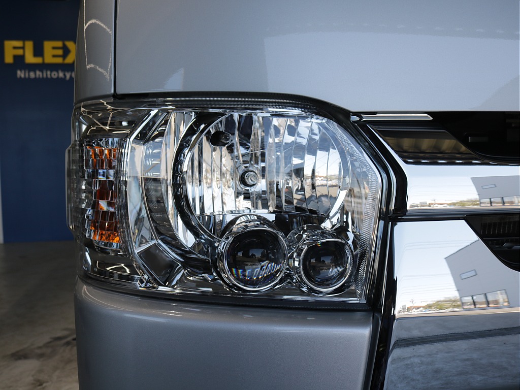 平成２９年式ハイエースＶＤＸロングＧＬパッケージ３０００ディーゼル４ＷＤ希少５速ＭＴ車両入庫！！ＴＲＤフロントバンパー純正１５インチアルミＬＥＤヘッドライトリアクーラーリアヒーター装備車両入庫！！