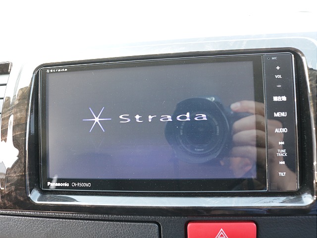 パナソニック７インチＳＤナビ装着済み！！
