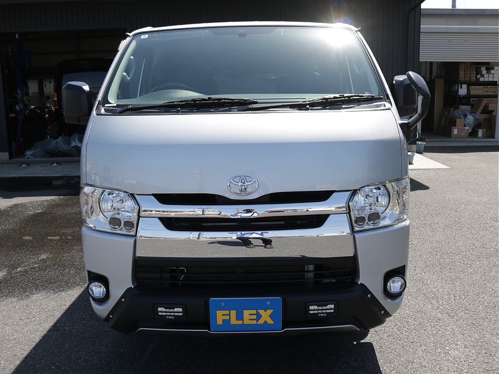 シンプルなフロントマスクになります！！