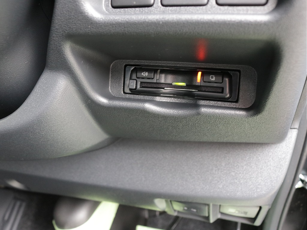 令和８年式ダークプライムＳ２８００ディーゼル４ＷＤカスタム車両入庫！新品オリジナルフロントバンパー新品オリジナル１６インチアルミ新品オリジナルオーバーフェンダー新品アルパインＢＩＧ－Ｘ１１インチナビ！