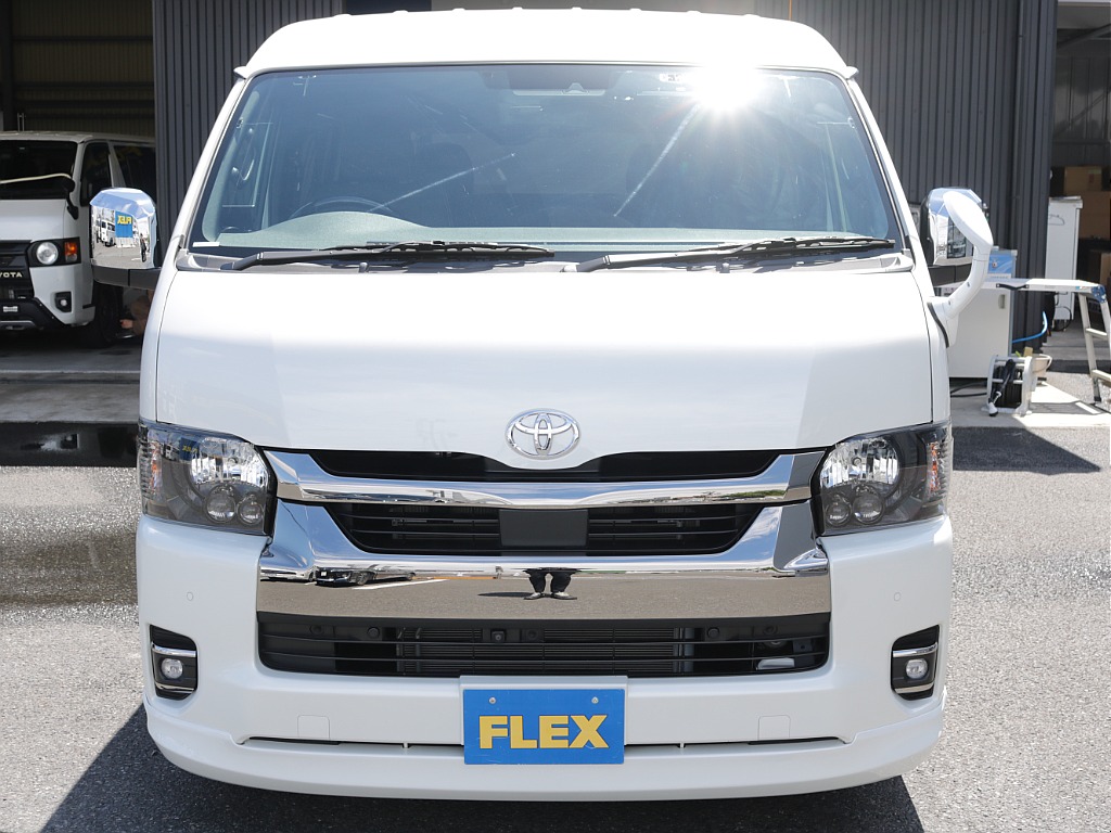 シンプルなフロントマスクになります！！