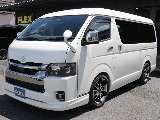 令和６年式ワイドＶダークプライムⅡ２８００ディーゼルターボ！オリジナル１８インチアルミ１インチローダウン済み！床張パネルベットＫＩＴ装着！