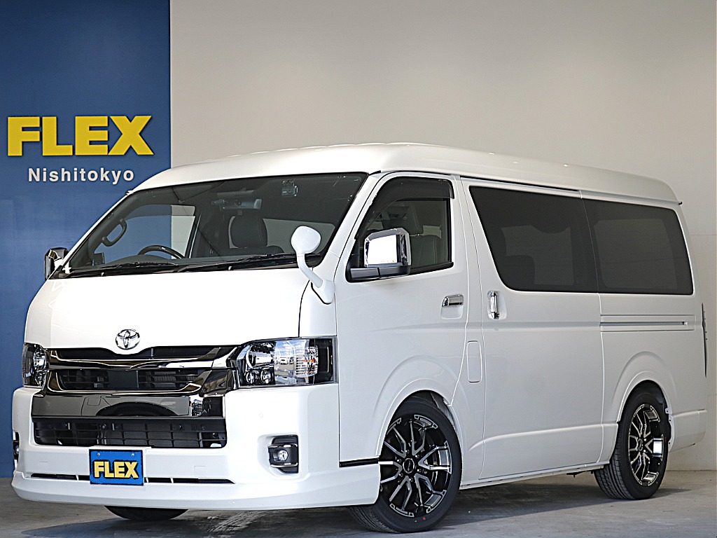 令和６年式ワイドＶダークプライムⅡ２８００ディーゼルターボ！オリジナル１８インチアルミ１インチローダウン済み！床張パネルベットＫＩＴ装着！