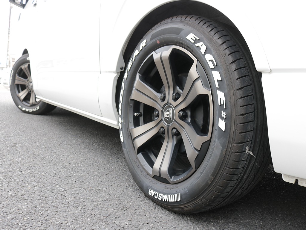 令和６年式ダークプライムⅡ２０００ガソリン２WDフレックスカスタム車両入庫！オリジナルフロントスポイラー２インチローダウンオリジナルオーバーフェンダーオリジナルＬＥＤテールアルパインＢＩＧ－Ｘ１１ナビ