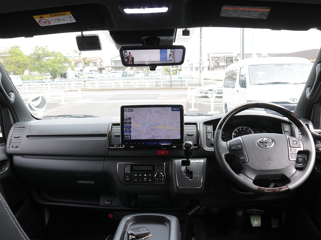 令和６年式ダークプライムⅡ２０００ガソリン２WDフレックスカスタム車両入庫！オリジナルフロントスポイラー２インチローダウンオリジナルオーバーフェンダーオリジナルＬＥＤテールアルパインＢＩＧ－Ｘ１１ナビ