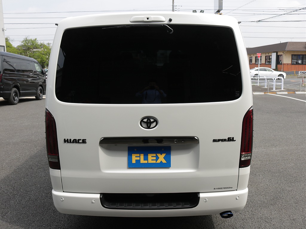 シンプルなリアビューになります！！