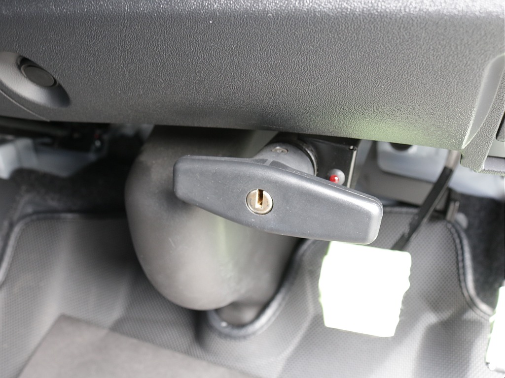 令和６年式ダークプライムⅡ２０００ガソリン２WDフレックスカスタム車両入庫！オリジナルフロントスポイラー２インチローダウンオリジナルオーバーフェンダーオリジナルＬＥＤテールアルパインＢＩＧ－Ｘ１１ナビ