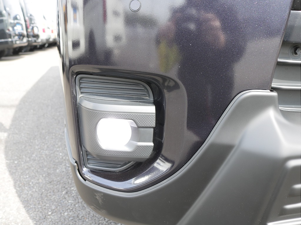 令和５年式ダークプライムⅡ２８００ディーゼル４WDブラックエディション施工済み！新品オリジナルフロントバンパー新品オリジナルオーバーフェンダー新品オリジナルＬＥＤテールレイズ１６インチアルミ装備