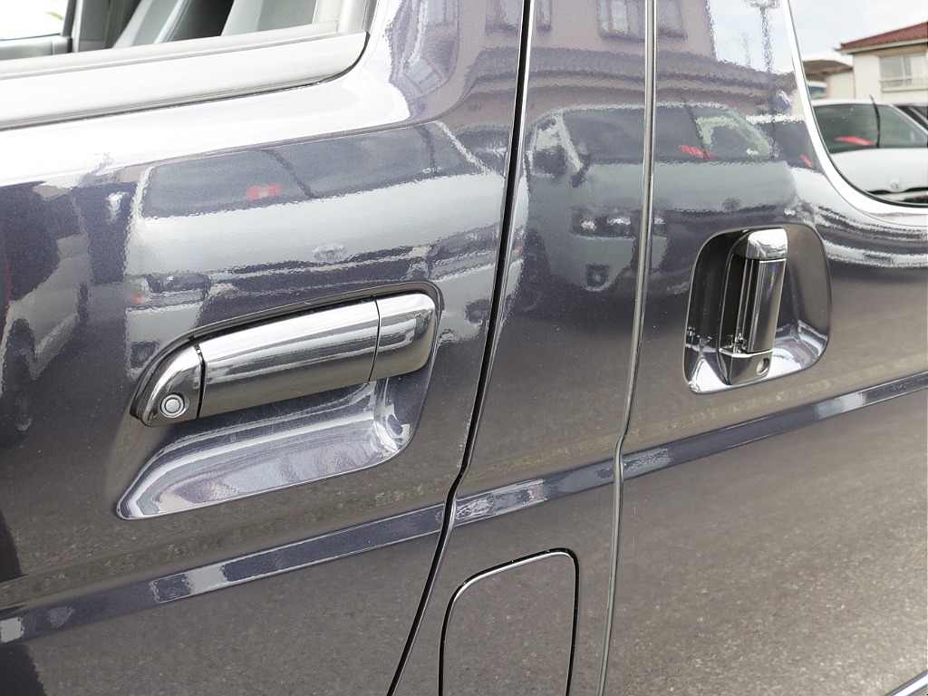 令和５年式ダークプライムⅡ２８００ディーゼル４WDブラックエディション施工済み！新品オリジナルフロントバンパー新品オリジナルオーバーフェンダー新品オリジナルＬＥＤテールレイズ１６インチアルミ装備