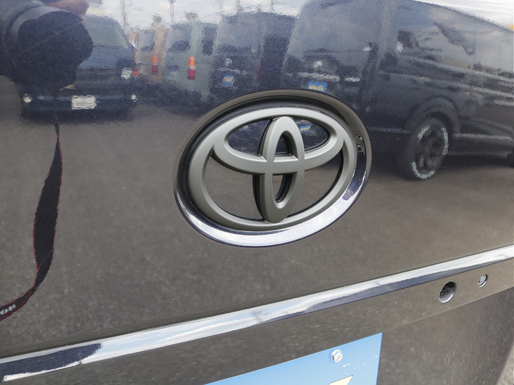 令和５年式ダークプライムⅡ２８００ディーゼル４WDブラックエディション施工済み！新品オリジナルフロントバンパー新品オリジナルオーバーフェンダー新品オリジナルＬＥＤテールレイズ１６インチアルミ装備