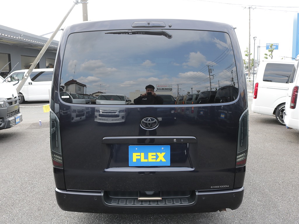 シンプルなリアビューになります！！