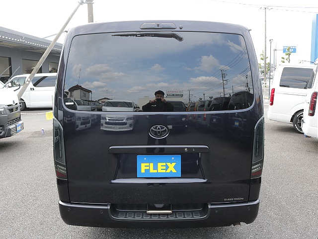 シンプルなリアビューになります！！