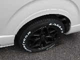 令和８年式ハイエースＶダークプライムⅡ２０００ガソリン２ＷＤカスタム車両入庫！新品オリジナルスポイラー新品オリジナル１７インチアルミ新品オリジナルオーバーフェンダー新品オリジナルＬＥＤテールベット装備