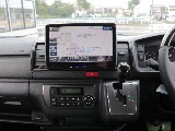 令和８年式ハイエースＶダークプライムⅡ２０００ガソリン２ＷＤカスタム車両入庫！新品オリジナルスポイラー新品オリジナル１７インチアルミ新品オリジナルオーバーフェンダー新品オリジナルＬＥＤテールベット装備