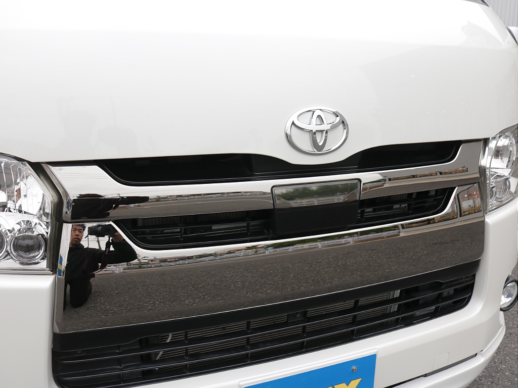 令和2年式ダークプライムⅡ２８００ディーゼルターボ4WD！シンプルカスタム済み！ツインモニター装備！その他カスタムパーツ多数！！