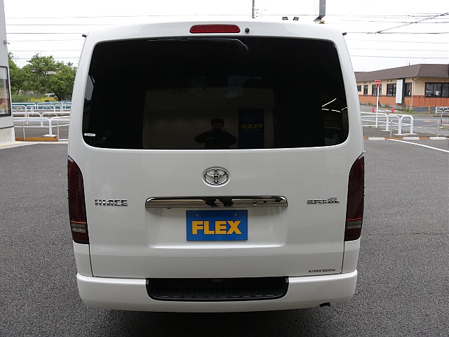 シンプルなリアビューになります！！