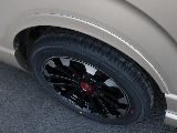 令和５年式希少スーパーロングディーゼル４WDフルカスタム車両入庫！人気のブラックエディション施工リア全面床張り施工済み！！