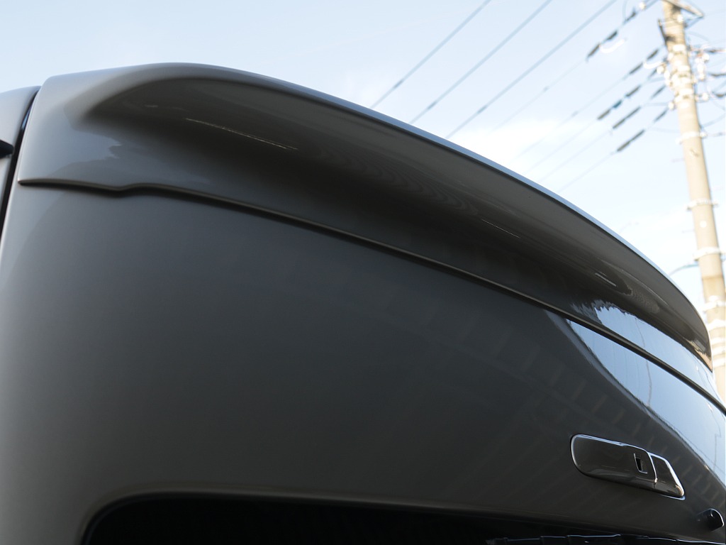 令和５年式希少スーパーロングディーゼル４WDフルカスタム車両入庫！人気のブラックエディション施工リア全面床張り施工済み！！