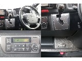 ダークプライムⅡ専用のコンビハンドル、シフトノブ、インテリアパネル装備！！