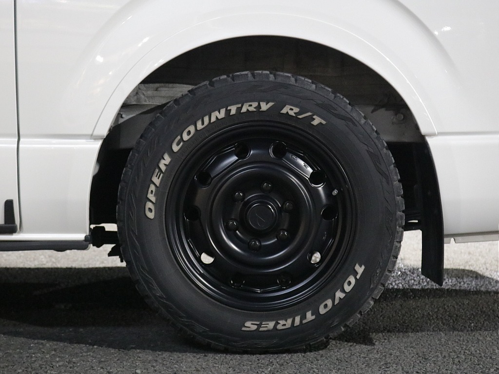令和6年式2800ディーゼル4WD！TRDオフロードスタイル！アルパインツインモニター装備済み！！