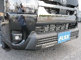 令和７年式ハイエースVダークプライムⅡ２８００ディーゼル４WDカスタム車両入庫！新品オリジナルフロントバンパー新品オリジナル１７インチアルミ新品オリジナルＬＥＤテールパイオニアナビフリップダウン装備！