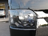 令和７年式ハイエースVダークプライムⅡ２８００ディーゼル４WDカスタム車両入庫！新品オリジナルフロントバンパー新品オリジナル１７インチアルミ新品オリジナルＬＥＤテールパイオニアナビフリップダウン装備！