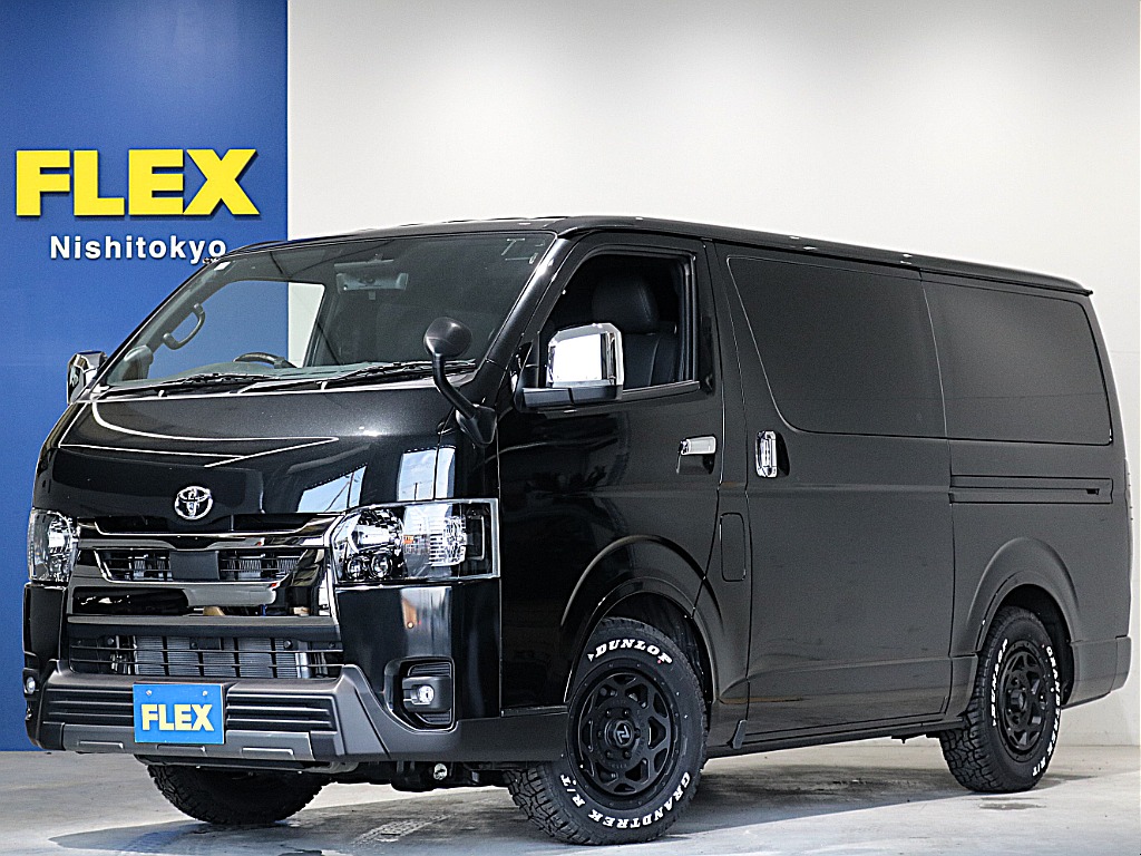 令和７年式ハイエースVダークプライムⅡ２８００ディーゼル４WDカスタム車両入庫！新品オリジナルフロントバンパー新品オリジナル１７インチアルミ新品オリジナルＬＥＤテールパイオニアナビフリップダウン装備！