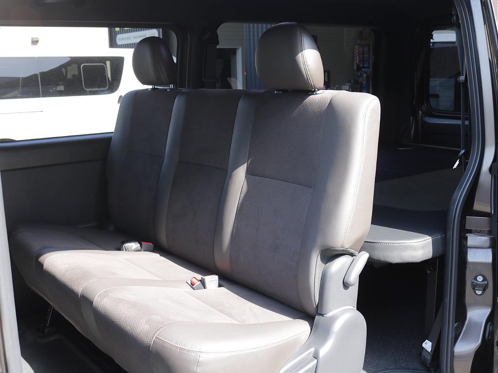 平成30年式希少５０周年特別仕様車２８００ディーゼル４WDカスタム車両入庫！社外フロントバンパーXR-617インチアルミグッドイヤーナスカー１7インチタイプⅡベット！