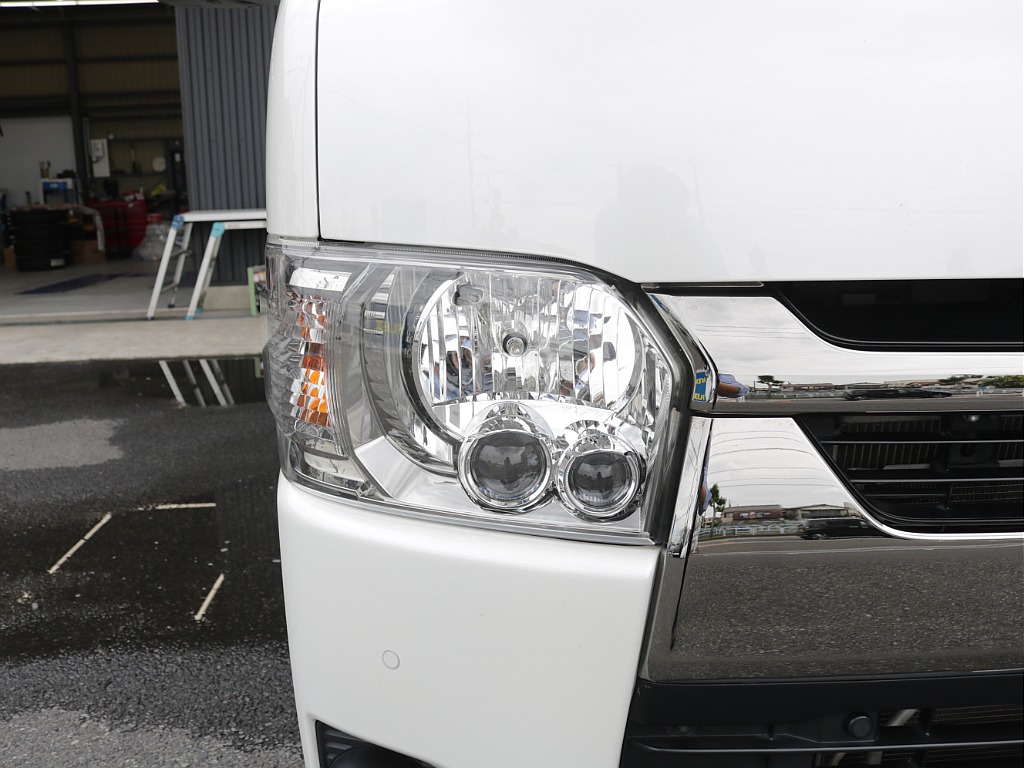 令和4年式ダークプライムⅡ２８００ディーゼルターボ２WD！TRDスポイラー！新品オリジナル１７インチアルミ！新品ベットＫＩＴ装備！