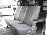 令和4年式ダークプライムⅡ２８００ディーゼルターボ２WD！TRDスポイラー！新品オリジナル１７インチアルミ！新品ベットＫＩＴ装備！