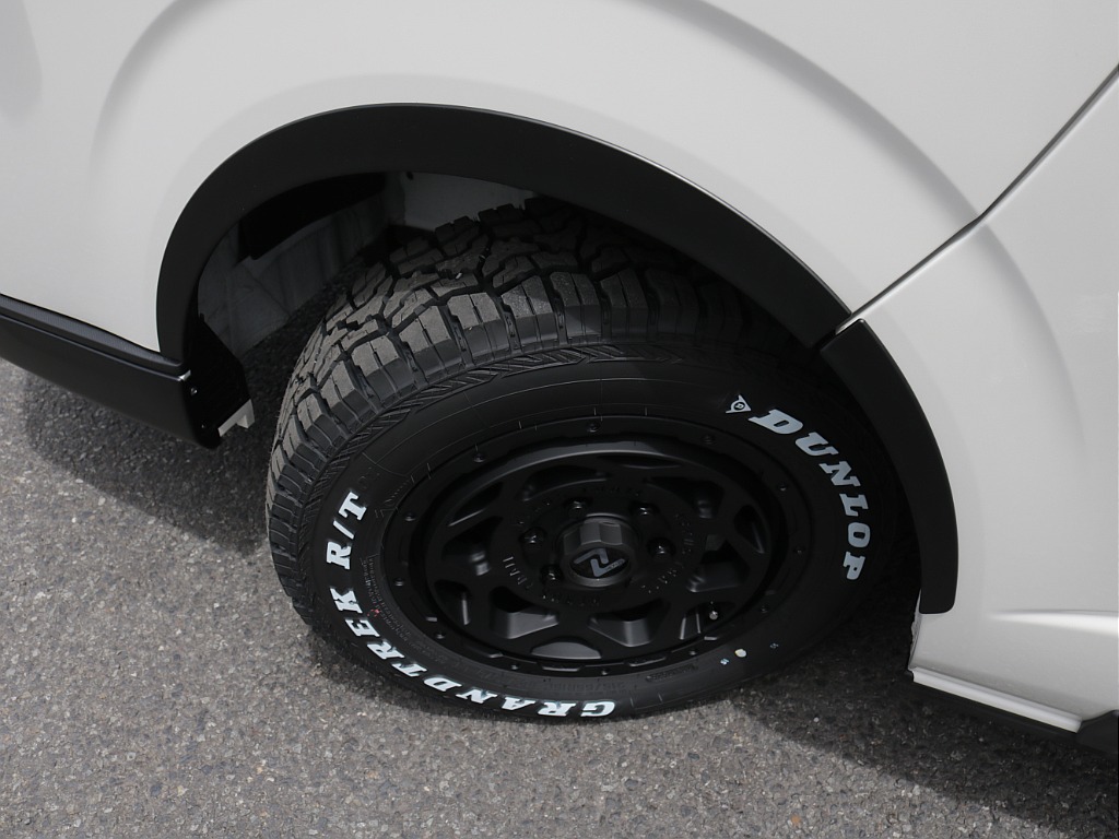 トヨタ ハイエースバン(32枚目)