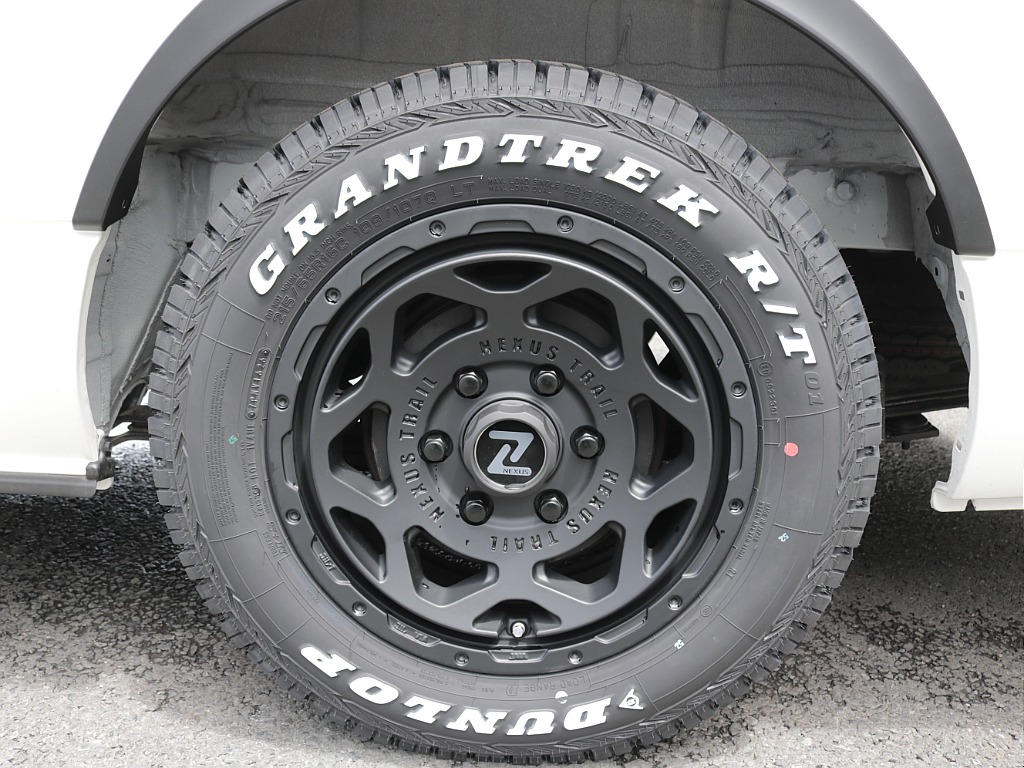 トヨタ ハイエースバン(35枚目)