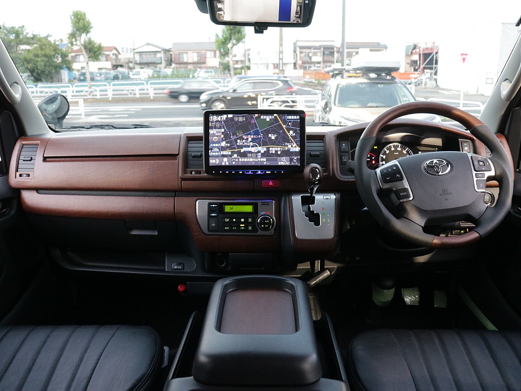 令和７年式アースカラーパッケージ２８００ディーゼル４ＷＤ！丸目ライトフェイス施工！ＢＩＧ－Ｘ１１インチＳＤナビ装備！新品パーツ多数装備！！
