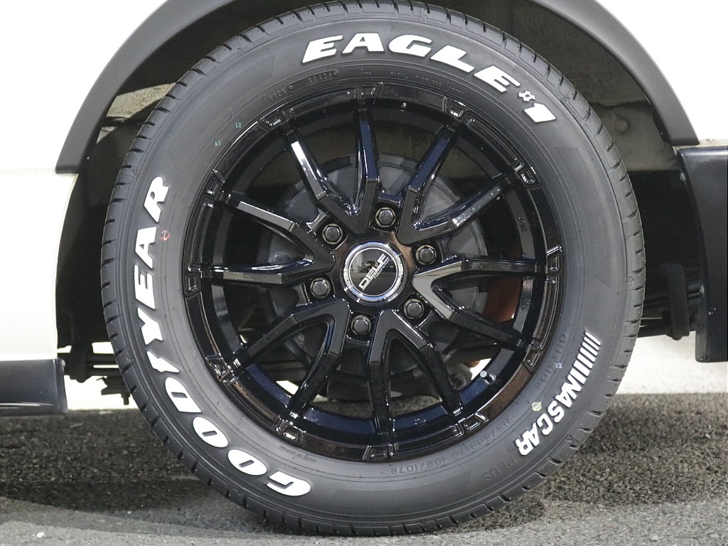 トヨタ ハイエースバン(43枚目)
