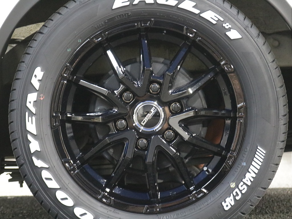 トヨタ ハイエースバン(44枚目)