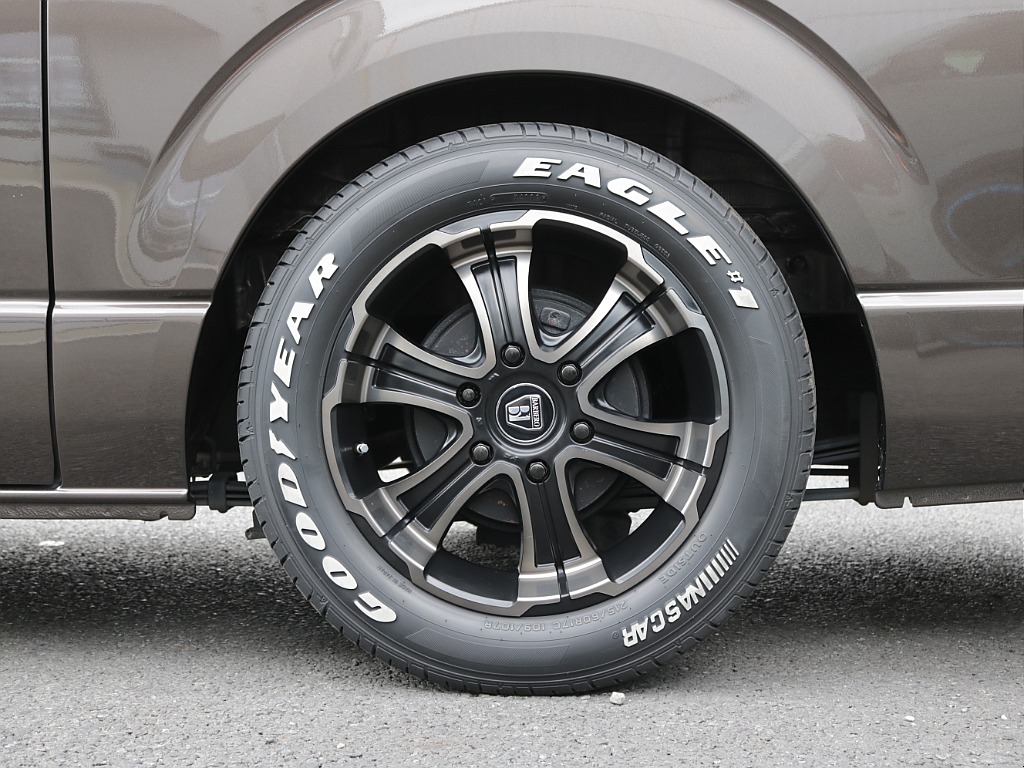 廃盤カラー！令和１年式５０周年特別仕様車グラファイトメタリック入庫！アルパインＢＩＧ－Ｘ１１インチナビ装備！オリジナルパーツ多数装備済み！！