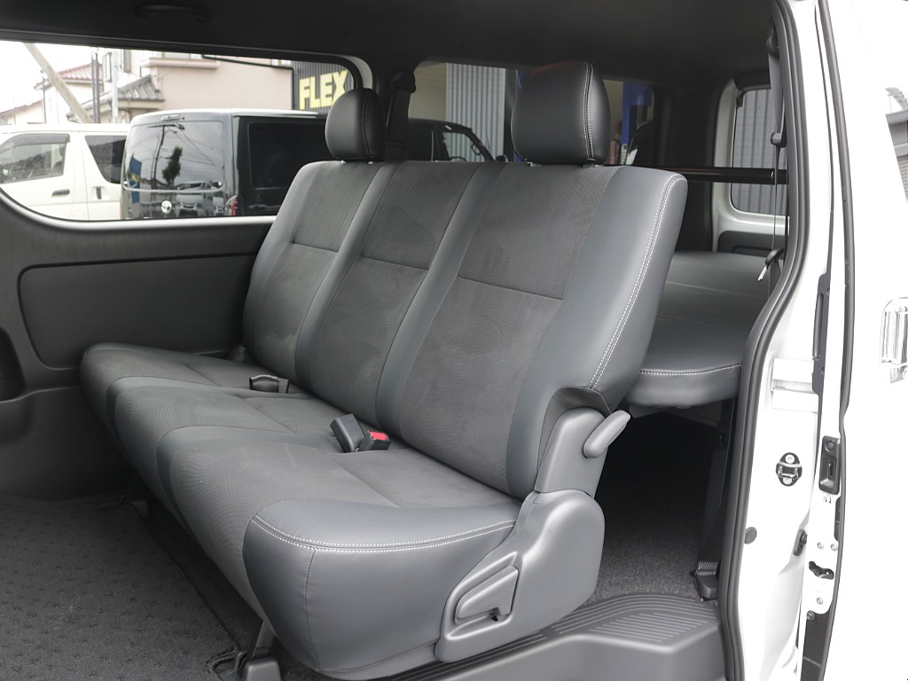 令和８年式ハイエースＶダークプライムⅡ２０００ガソリン２ＷＤカスタム車両入庫！！アルパインＢＩＧ－Ｘ１１インチナビビルトインＥＴＣ２．０装備ＨＤＭＩソケット増設オリジナルベットＫＩＴ装着済み！！