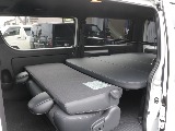 令和８年式ハイエースＶダークプライムⅡ２０００ガソリン２ＷＤカスタム車両入庫！！アルパインＢＩＧ－Ｘ１１インチナビビルトインＥＴＣ２．０装備ＨＤＭＩソケット増設オリジナルベットＫＩＴ装着済み！！