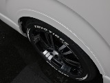 令和６年式ワイドＶダークプライムⅡ２８００ディーゼルターボ！オリジナル１８インチアルミ２．５インチローダウン！床張りベットＫＩＴ装備！！