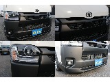 フロントグリル、前後トヨタエンブレムもマッドブラック塗装済み！！