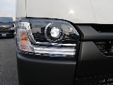 新車ハイエースＶスポーツパッケージ完成！ＥＳＳＥＸフロントスポイラーオリジナル１８インチアルミヨコハマパラダ１８インチタイヤオリジナルオーバーフェンダーオリジナルＬＥＤテール２インチローダウン済み