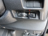新車ハイエースＶ　ＤＸＧＬパッケージ２８００ディーゼルターボブラックスポーツパッケージ完成！！ＥＳＳＥＸフロントスポイラーオリジナル１７インチアルミナスカー１７インチタイヤ２インチダウンベット装備！！