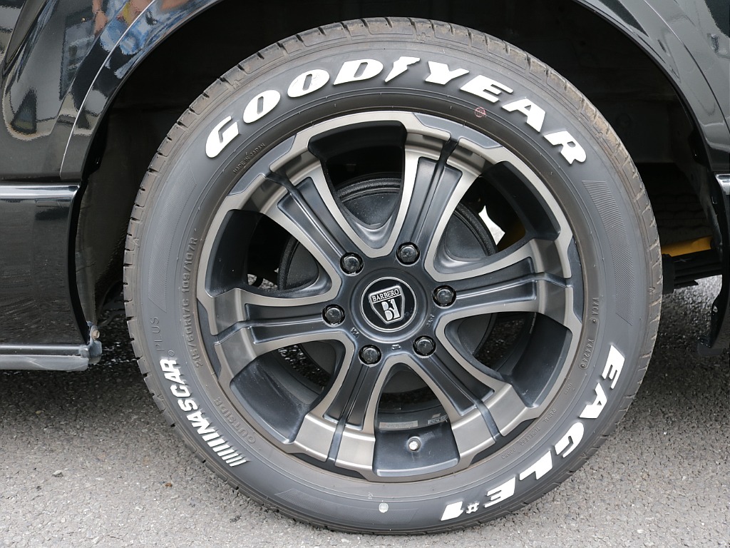 平成３０年式ワゴンＧＬ４ＷＤ２７００ガソリンオリジナルＶｅｒ１シートアレンジ施工済み新品オリジナルフロントスポイラー新品オリジナルオーバーフェンダーオリジナル１７インチアルミパイオニアトリプルナビ装備
