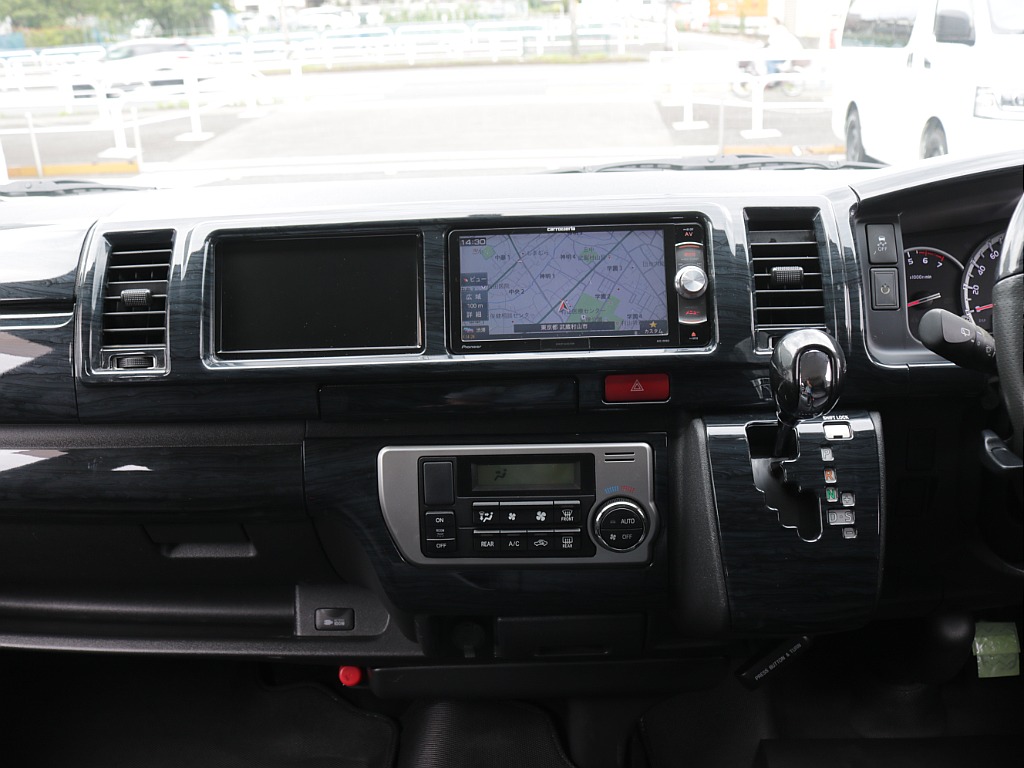 平成３０年式ワゴンＧＬ４ＷＤ２７００ガソリンオリジナルＶｅｒ１シートアレンジ施工済み新品オリジナルフロントスポイラー新品オリジナルオーバーフェンダーオリジナル１７インチアルミパイオニアトリプルナビ装備
