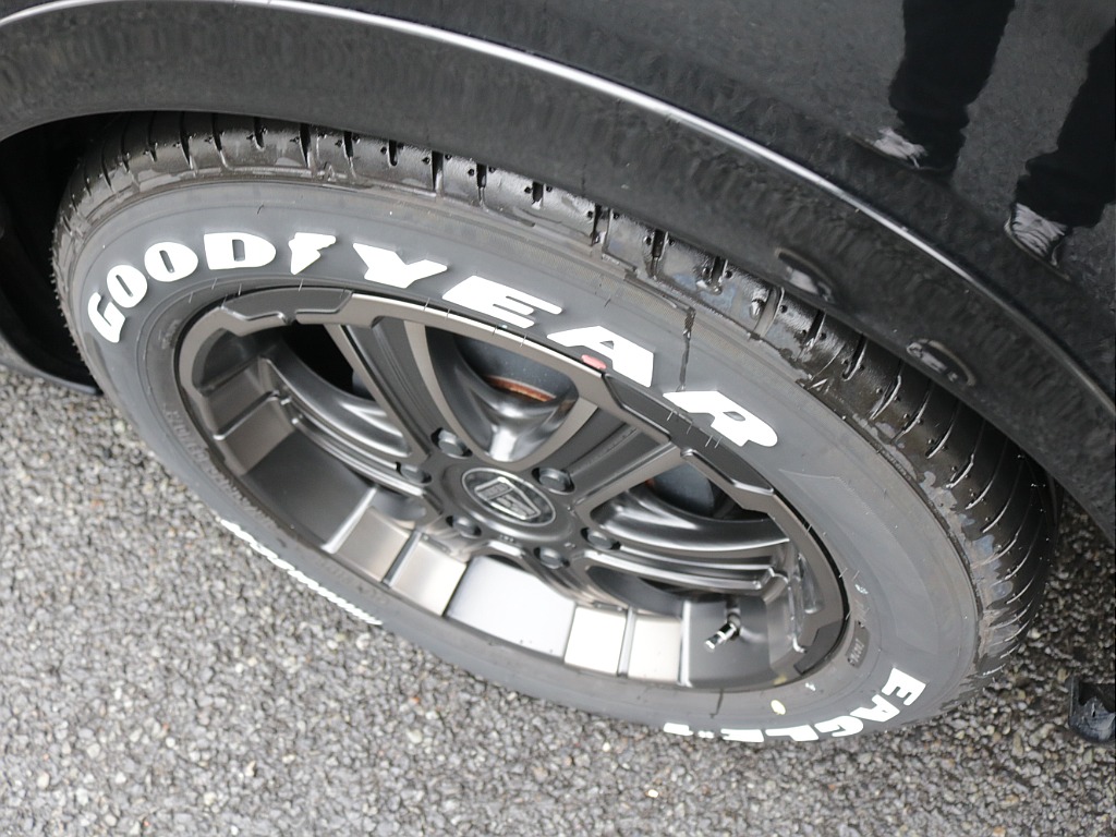 令和６年式ファインテックツアラー２７００ガソリン２WDカスタム車両入庫！！豪華キャプテンシート搭載大画面アルパインＢＩＧ－Ｘ１１インチナビアルパイン１２．８フリップダウンモニター装備済み！！