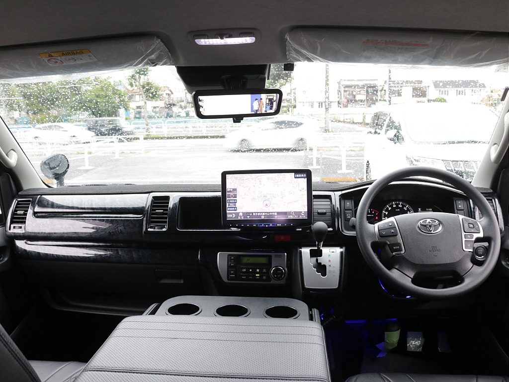 令和６年式ファインテックツアラー２７００ガソリン２WDカスタム車両入庫！！豪華キャプテンシート搭載大画面アルパインＢＩＧ－Ｘ１１インチナビアルパイン１２．８フリップダウンモニター装備済み！！