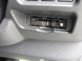 平成３０年式ダークプライムＶ２８００ディーゼル４ＷＤカスタム車両入庫！オリジナル１７インチアルミ１インチローダウンオリジナルＬＥＤテールライトリア全面床張り施工済み跳ね上げベットＫＩＴパイオニアナビ