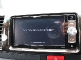 平成３０年式ダークプライムＶ２８００ディーゼル４ＷＤカスタム車両入庫！オリジナル１７インチアルミ１インチローダウンオリジナルＬＥＤテールライトリア全面床張り施工済み跳ね上げベットＫＩＴパイオニアナビ