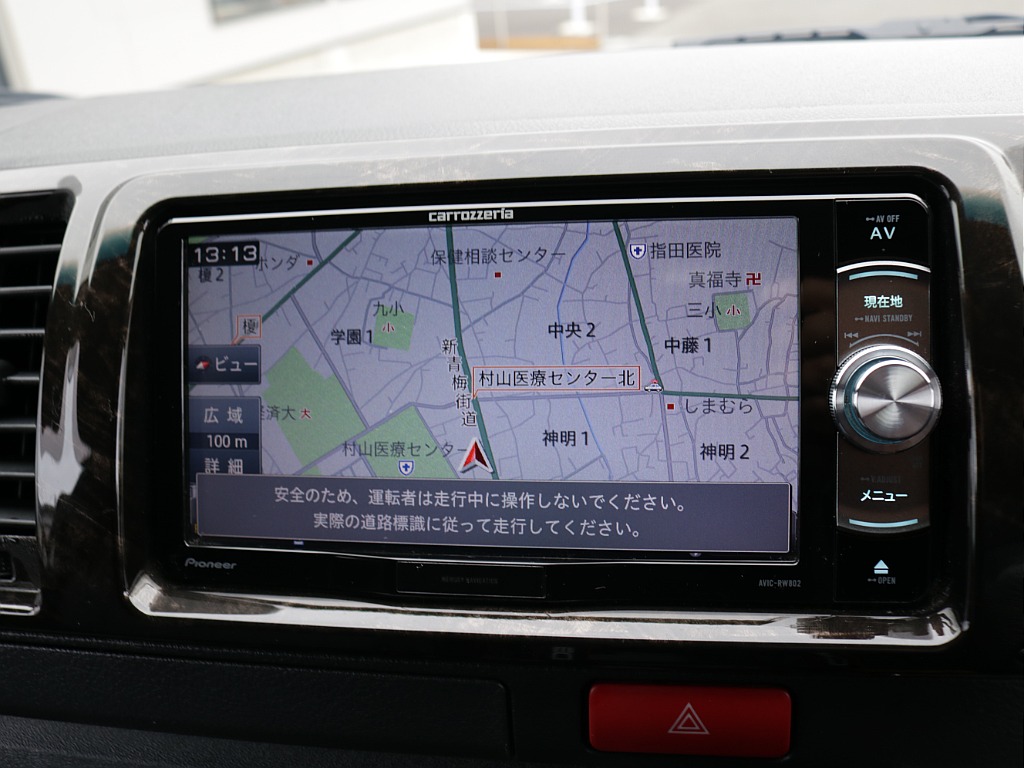 平成３０年式ダークプライムＶ２８００ディーゼル４ＷＤカスタム車両入庫！オリジナル１７インチアルミ１インチローダウンオリジナルＬＥＤテールライトリア全面床張り施工済み跳ね上げベットＫＩＴパイオニアナビ